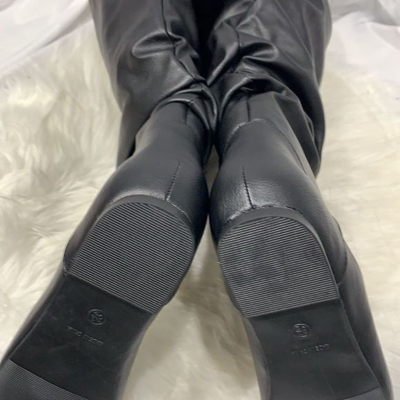 Journee Collection Jayne Extra Wide Calf - Picture 13 of 15